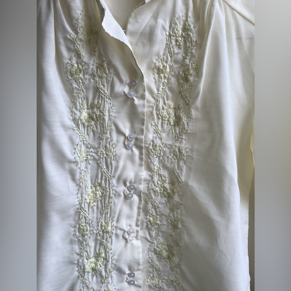 NEW vintage LILY hand embroidered blouse